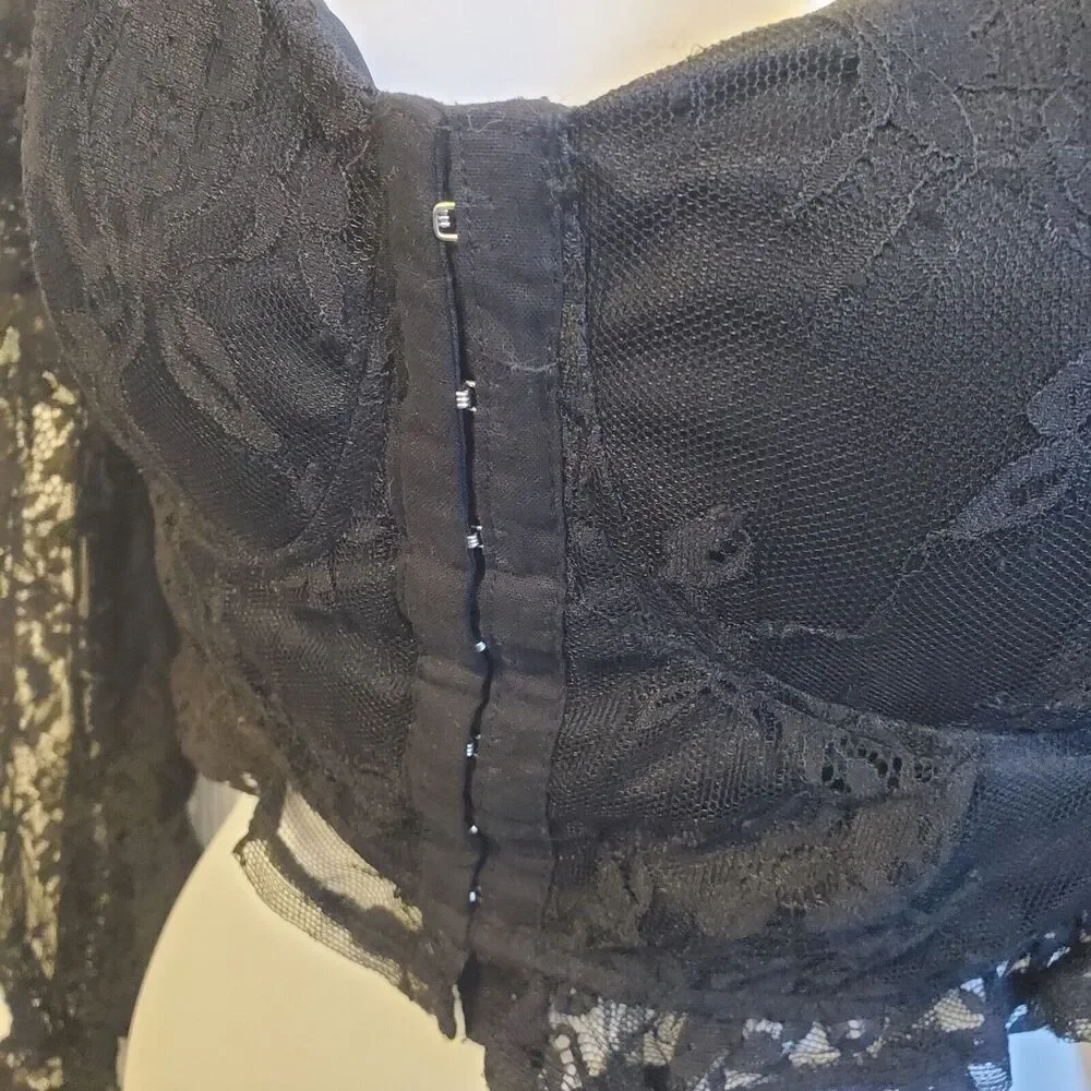 Womens Cropped Corset Puff Sleeve Blouse Sz M Black Lace Witchy Goblin Gothic